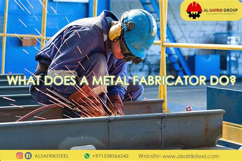 what does a fabricator do